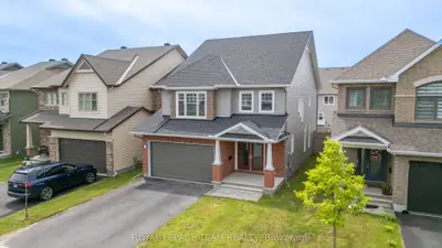 240 Trollius Way, Blossom Park - Airport And Area, On K1t 0r9