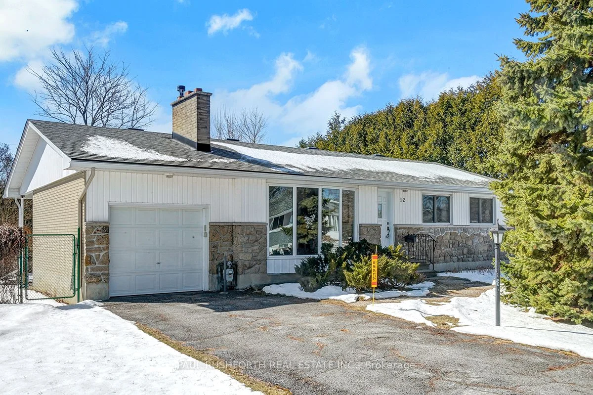 Detached in Meadowlands - Crestview and Area