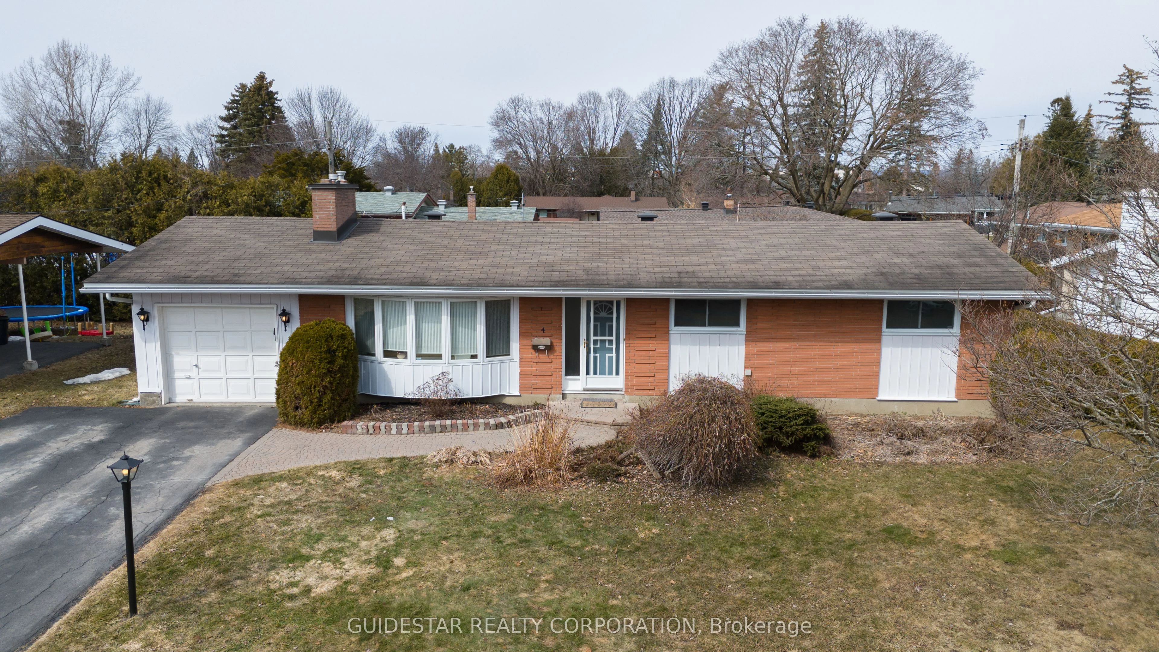Detached in Crystal Bay - Rocky Point - Bayshore