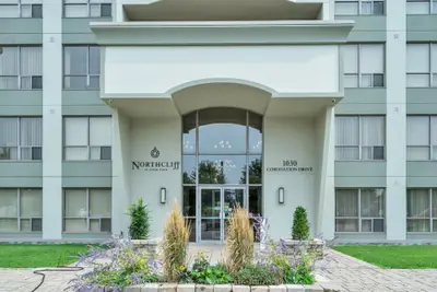 1030 Coronation Drive 1003, London North, On N6g 0g5
