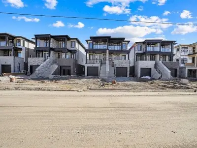 Semi-Detached in Welland