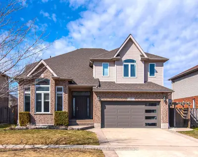 Detached in Wilmot