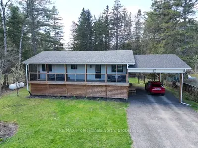 Detached in Minden Hills
