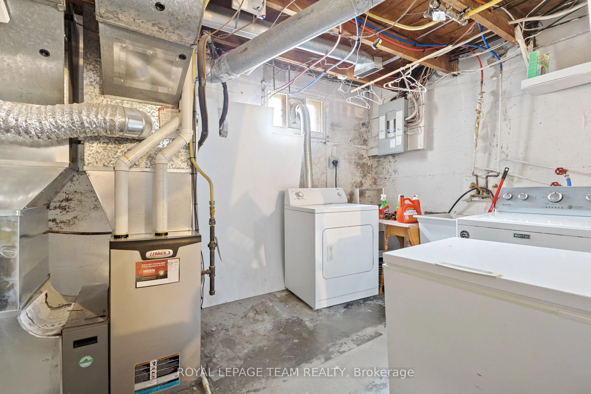 68 Clarendon Avenue, Tunneys Pasture and Ottawa West, ON K1Y 0P4