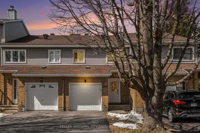 Att/Row/Townhouse in Orleans - Cumberland and Area