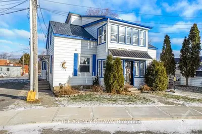 139 Reserve Street C, Mississippi Mills, On K0a 1a0