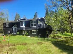 3221 Highway 17 Highway E, Papineau-Cameron, ON P0H 1V0