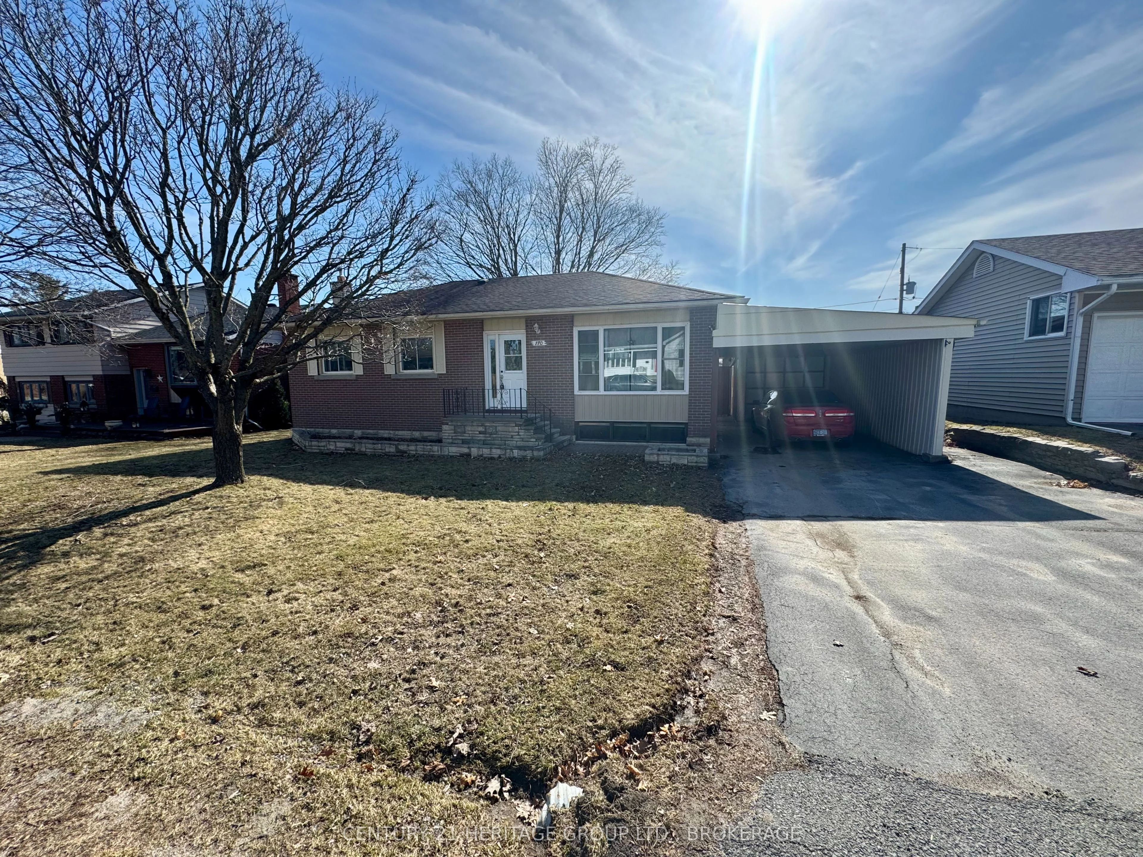 170 Churchill Drive, Gananoque, On K7g 1r8