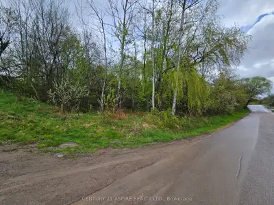 Vacant Land in Pembroke