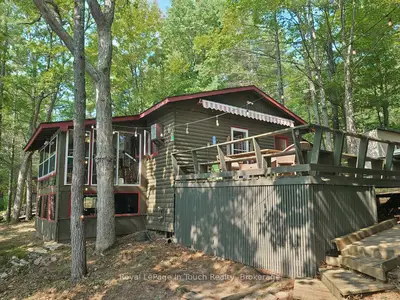 Detached in Muskoka Lakes