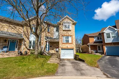 14 Hunters Court, Pelham, On L0s 1e4