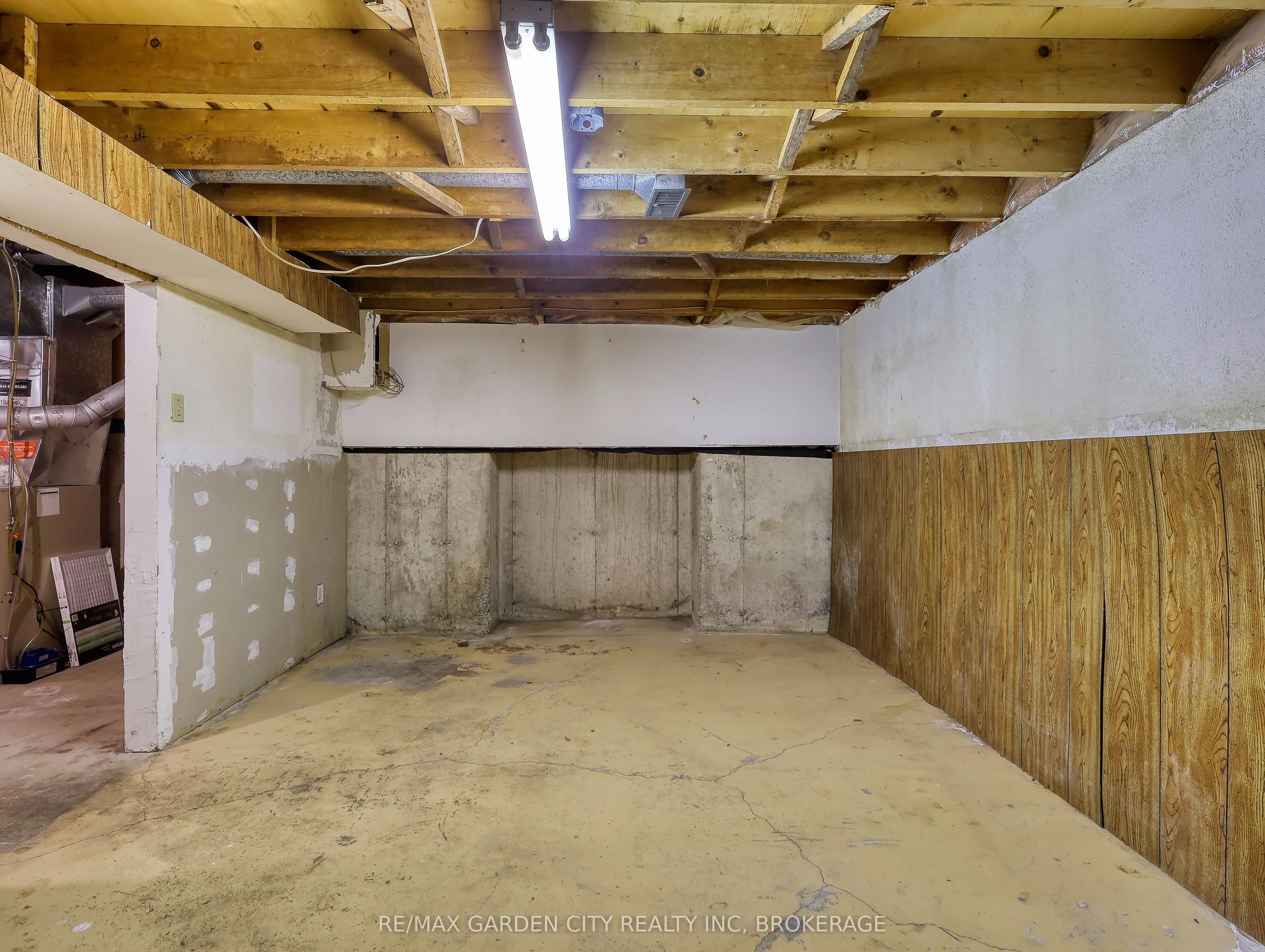 85 Oxford Street, St. Catharines, ON L2P 3T9