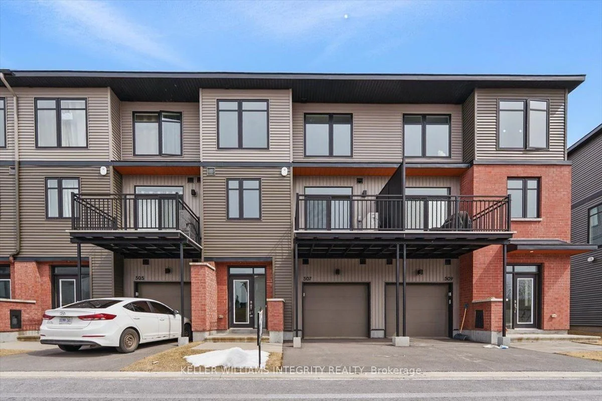 507 LOURMARIN Private, Orleans - Cumberland and Area, ON K4A 5M2