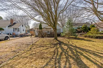 1785 Parkhurst Avenue, London East, On N5v 2c4
