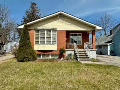 Detached in Haldimand