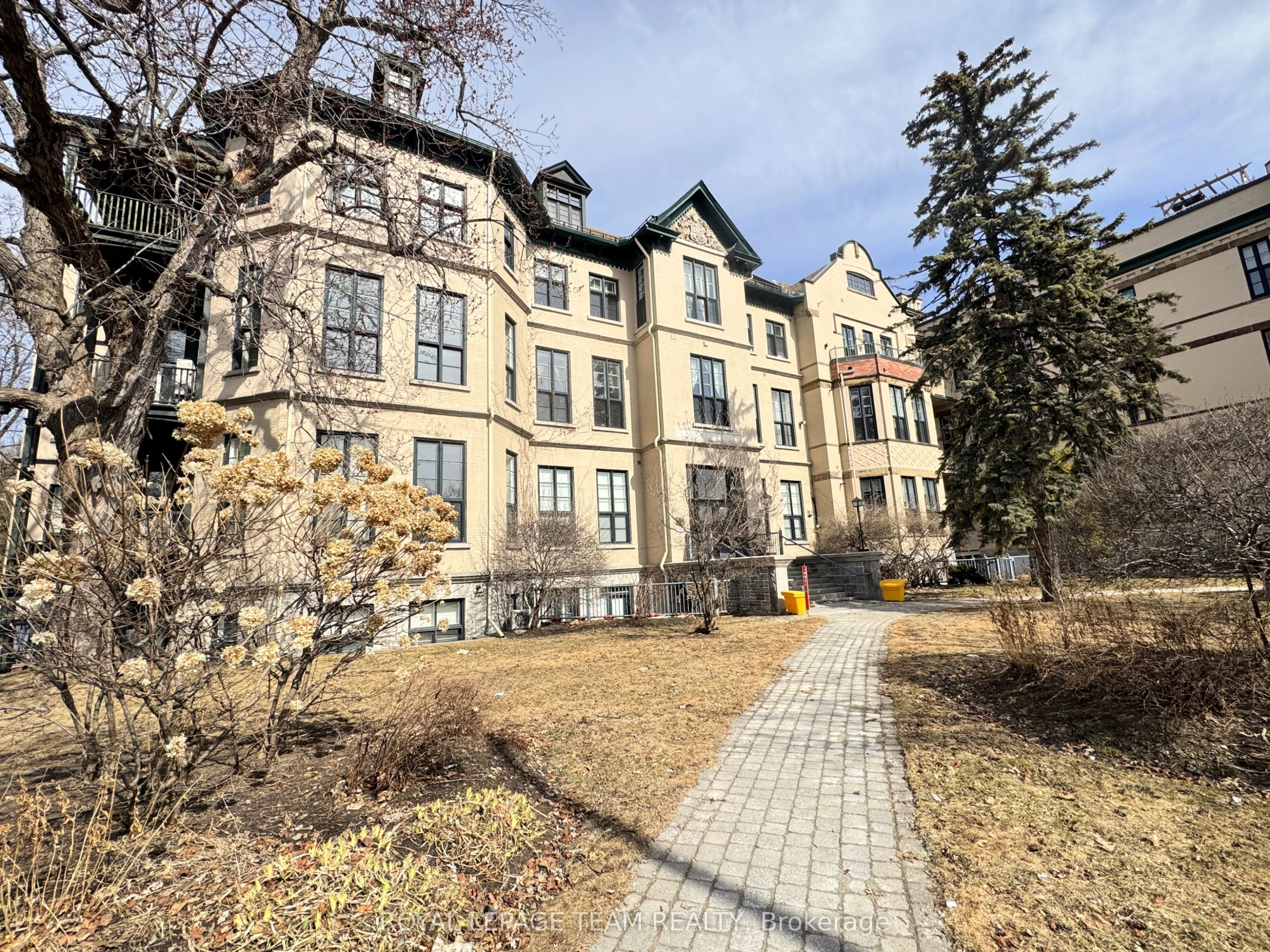 589 Rideau Street 207, Lower Town - Sandy Hill, On K1n 6a1