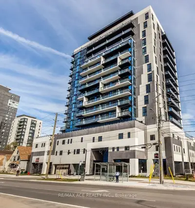 Condo Apartment in Waterloo