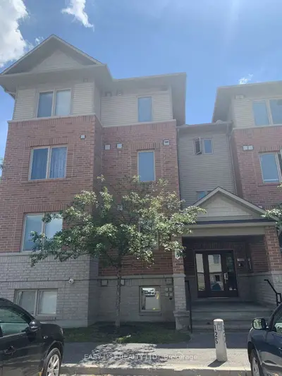 Condo Apartment in Barrhaven