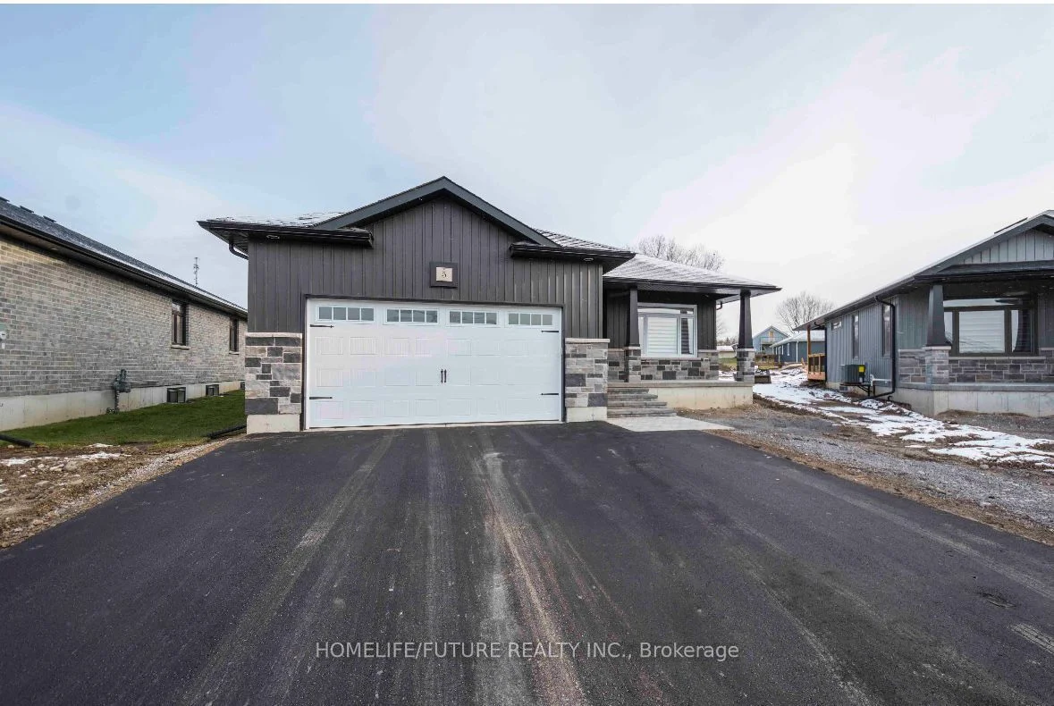 5 Schmidt Way (furnished), Quinte West, On K8v 0l5