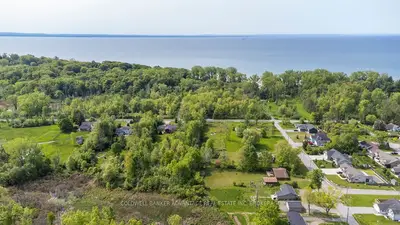 Detached in Fort Erie
