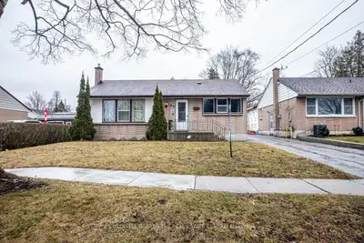 105 Hope Street N, Port Hope, On L1a 2n8