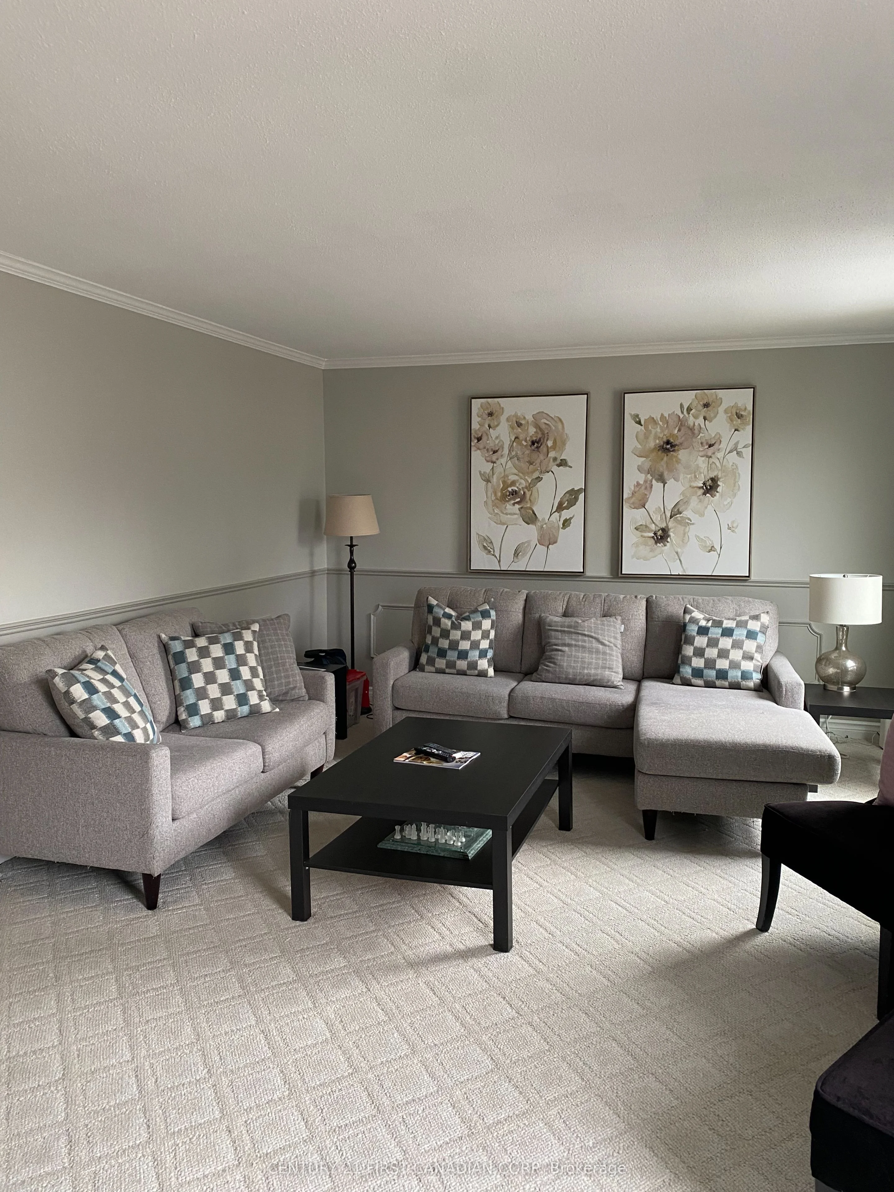 323 EVERGLADE Crescent, London North, ON N6H 4M7