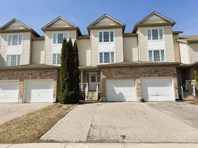 Att/Row/Townhouse in Kitchener