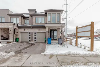 Att/Row/Townhouse in Guelph