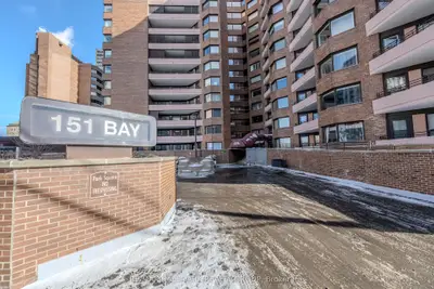 151 Bay Street 905, Ottawa Centre, On K1r 7t2