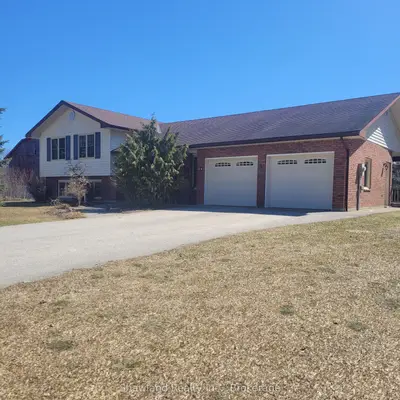 Detached in South Bruce Peninsula