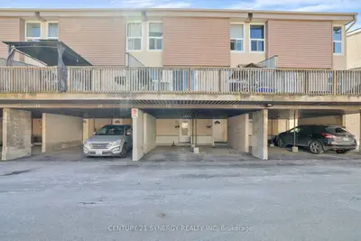 Condo Townhouse in Hunt Club - Windsor Park Village and Area