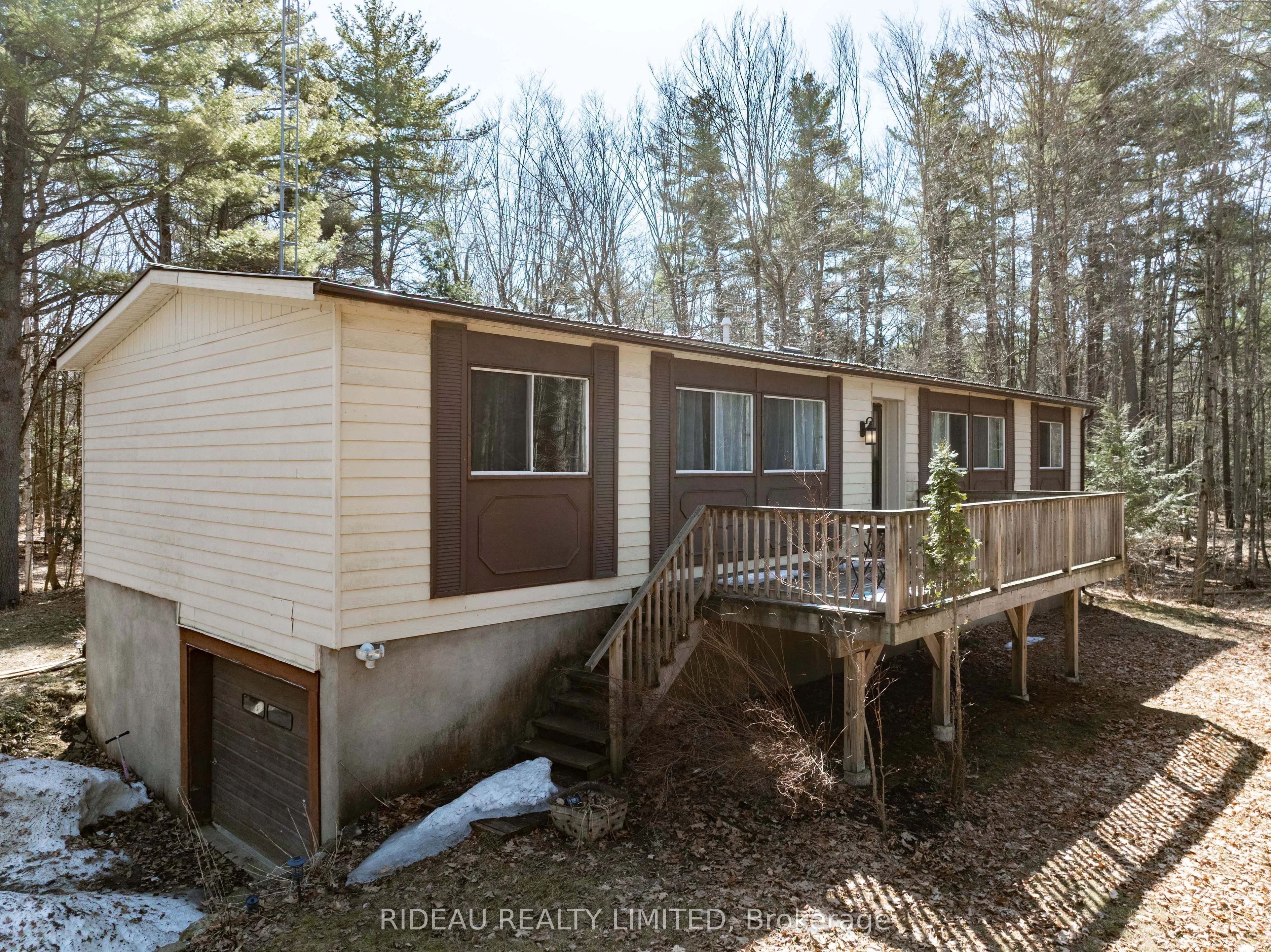 107 Clear Lake Road, Rideau Lakes, On K0g 1e0