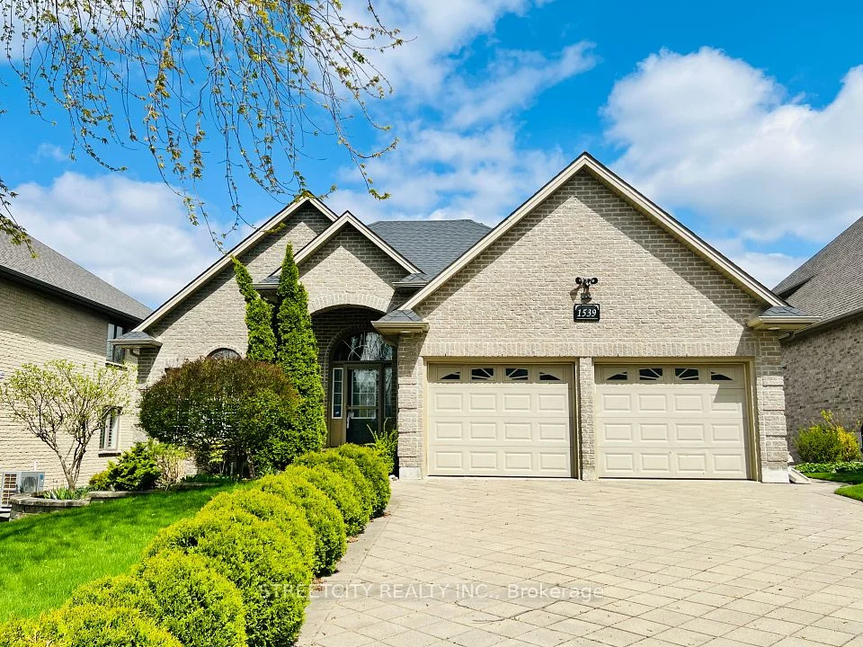 1539 Warbler Woods Walk, London South, On N6k 4y9