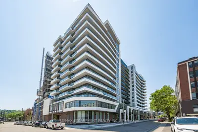Condo Apartment in Hamilton