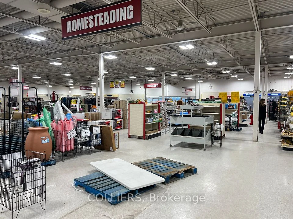 147 Lansdowne Street E, Peterborough South, ON K9J 7P7