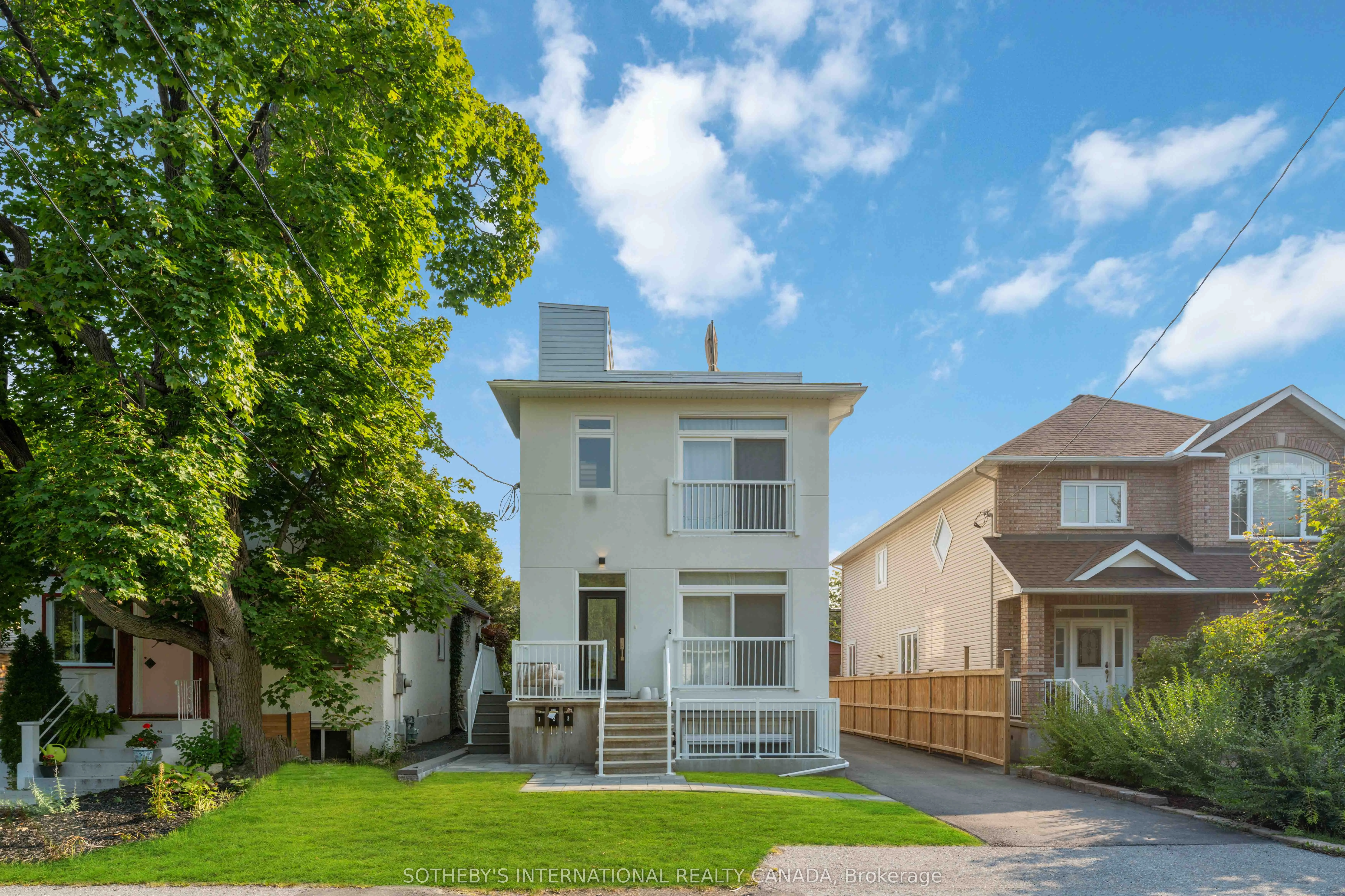 683 Melbourne Avenue 1, Carlingwood - Westboro And Area, On K2a 1x4
