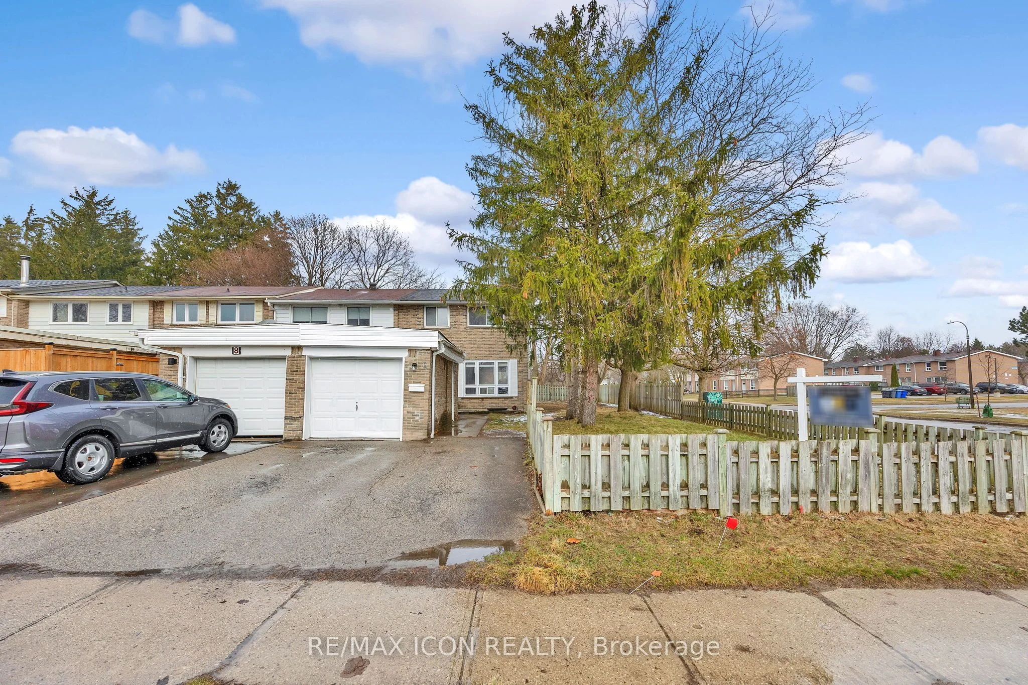Att/Row/Townhouse in Kitchener