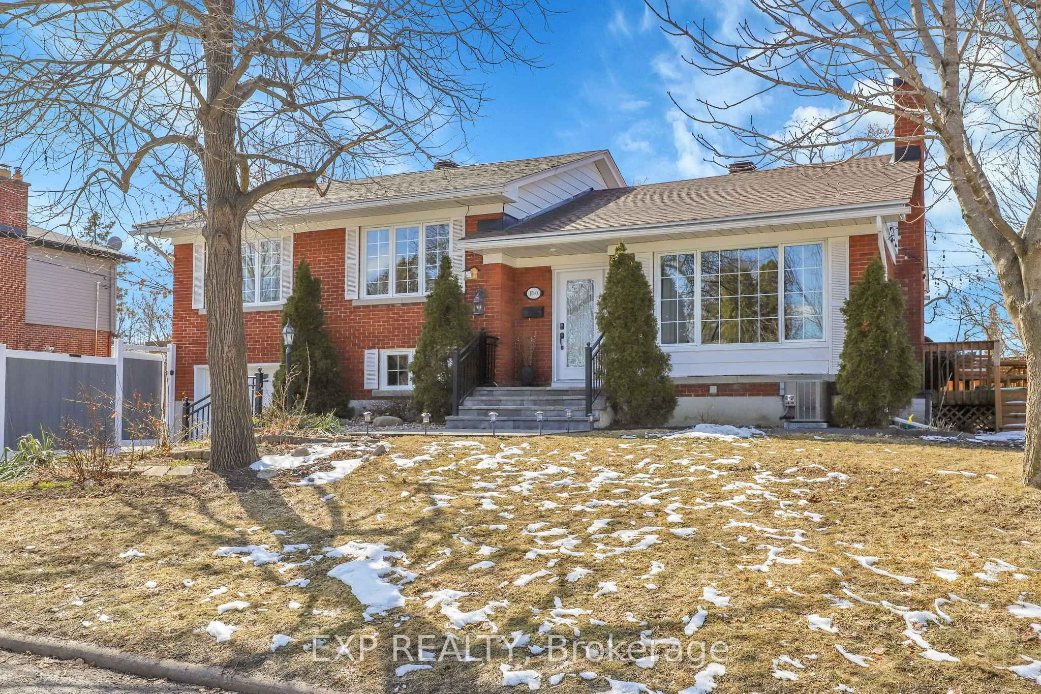 Detached in Alta Vista and Area