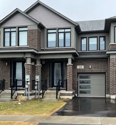 Att/Row/Townhouse in Hamilton