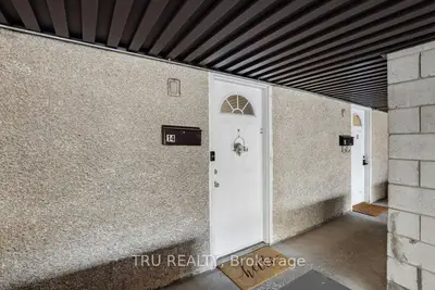 Condo Townhouse in Hunt Club - Windsor Park Village and Area