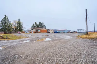 Detached in Thorold