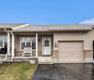 Att/Row/Townhouse in Mississippi Mills