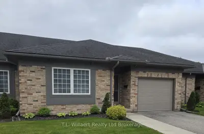 Condo Townhouse in Tillsonburg