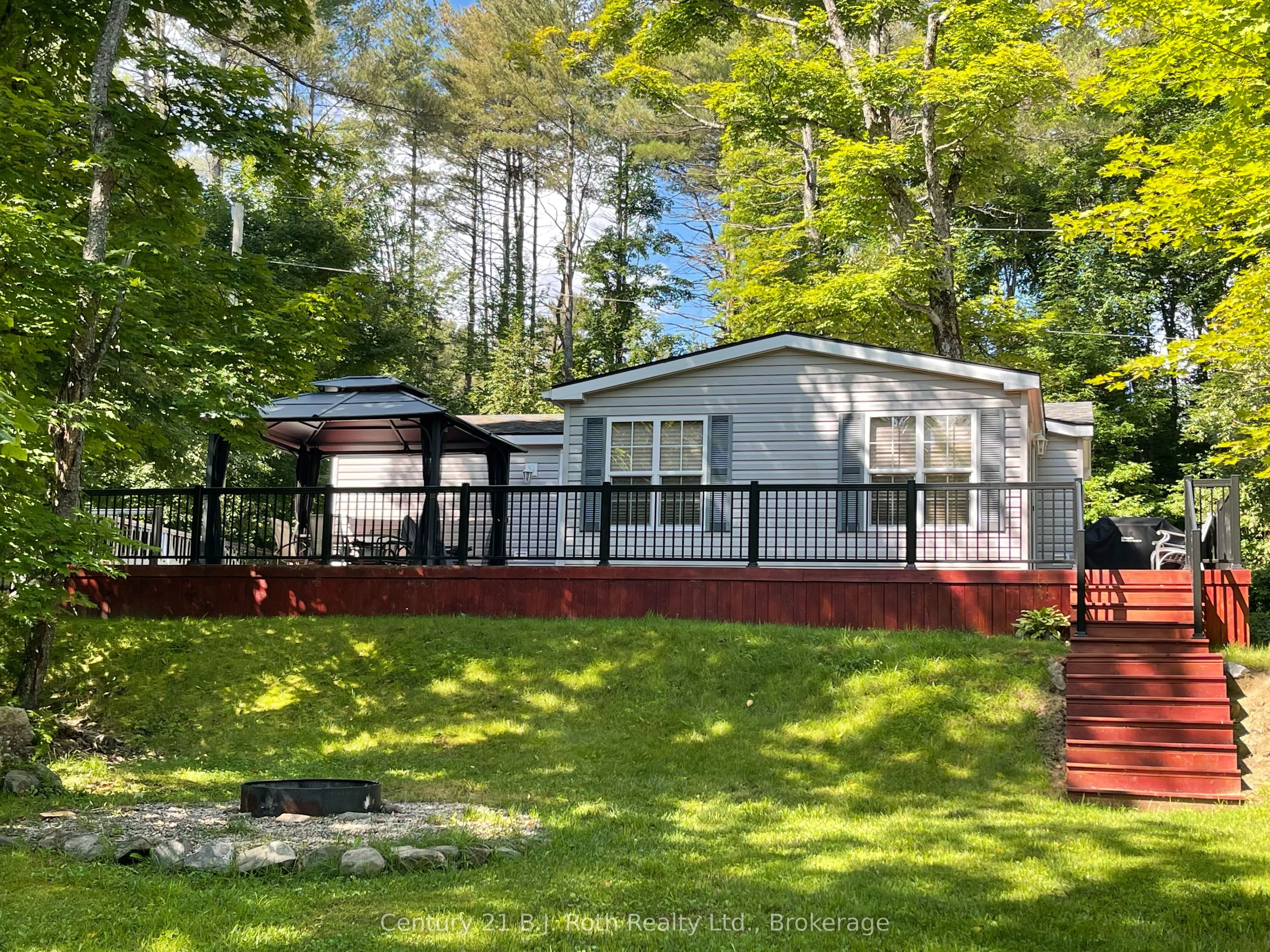 1047 Bonnie Lake Camp Road 439 Springwater, Bracebridge, ON P1L 1W9