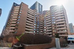 151 Bay Street 202, Ottawa Centre, On K1r 7t2