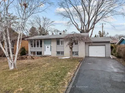 27 Cleadon Drive, Crystal Bay - Rocky Point - Bayshore, On K2h 5p4