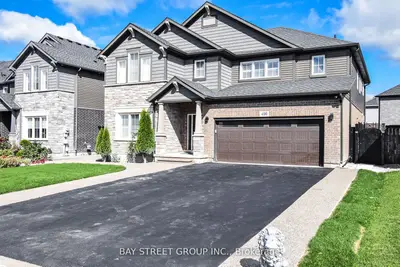 490 Silverwood Avenue S, Welland, On L3c 0c6