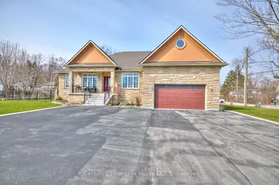 Detached in Fort Erie