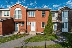 30 Castlebrook Lane D, South Of Baseline To Knoxdale, On K2g 5g5