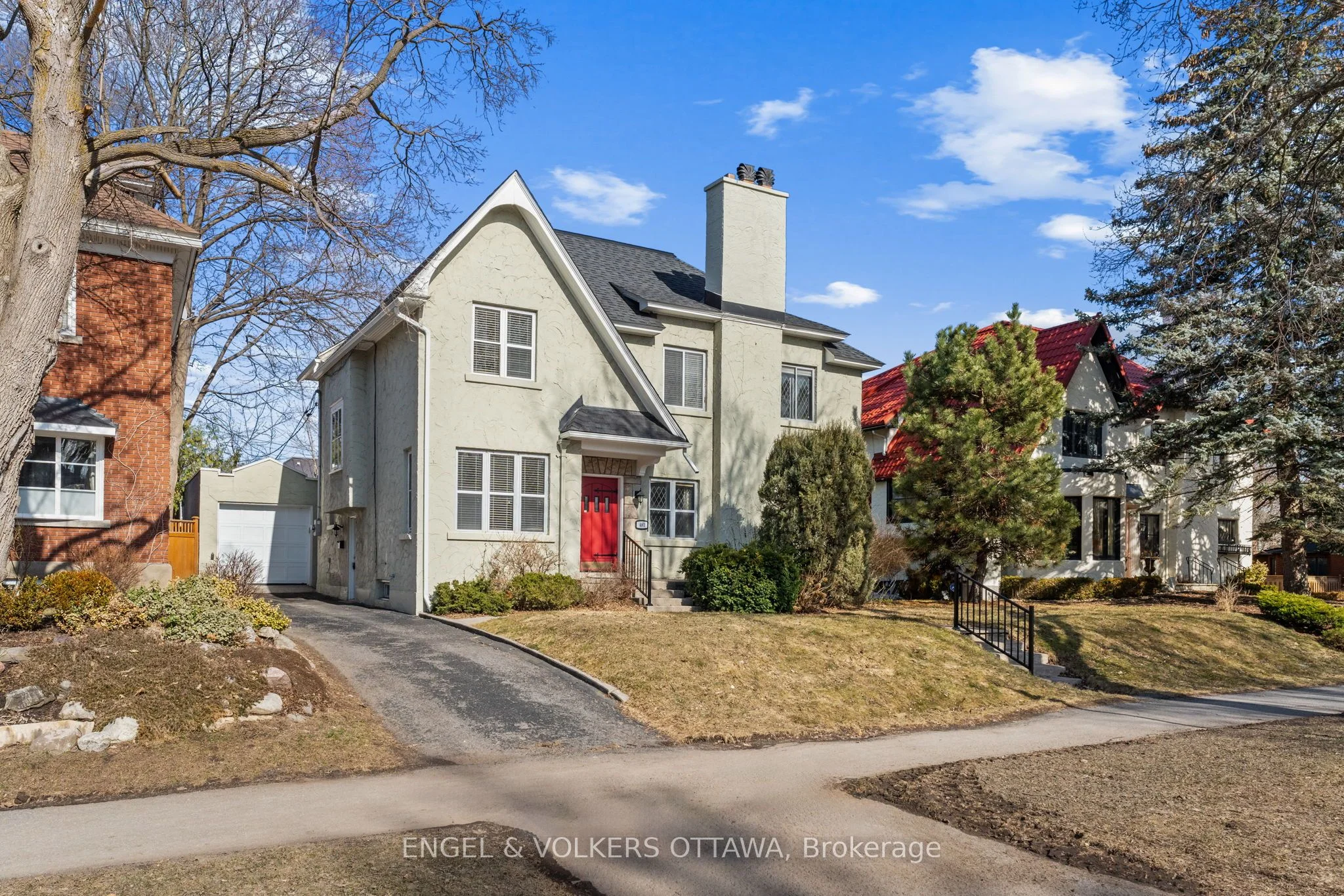 Detached in Tunneys Pasture and Ottawa West